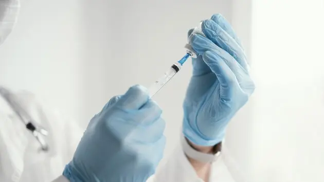 Ученые заявили о создании вакцины от штаммов коронавируса, о которых еще даже не известно