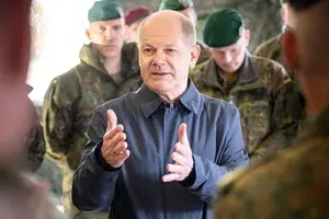 Шольц пояснив, кому з військовозобов'язаних українців «нічого не загрожує» у Німеччині