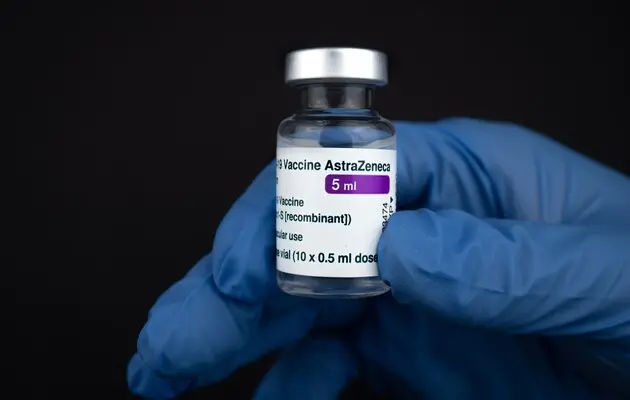 AstraZeneca відкликає вакцину проти коронавірусу в усьому світі